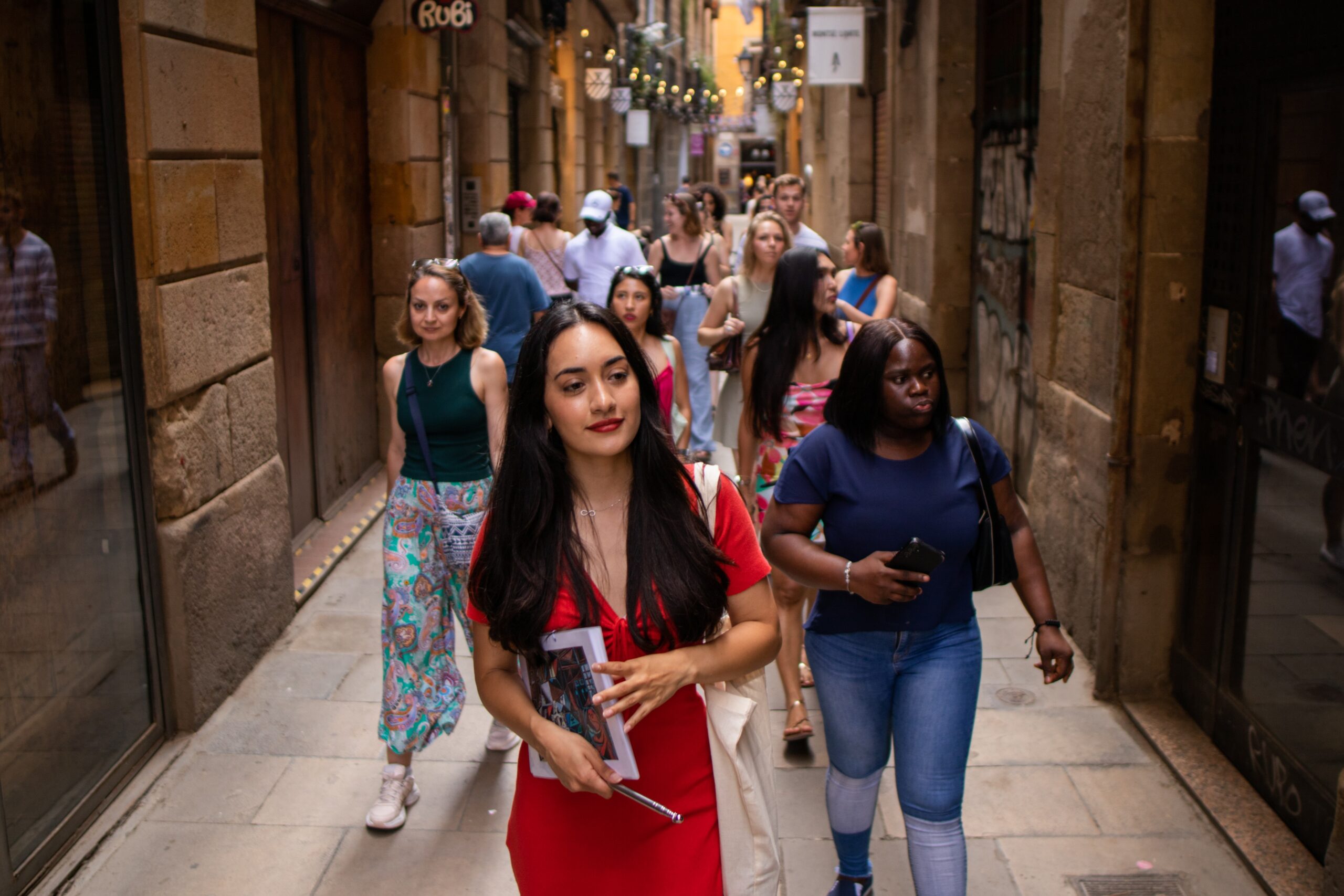 Barcelona 10+ Sights, Legends Walking Tour