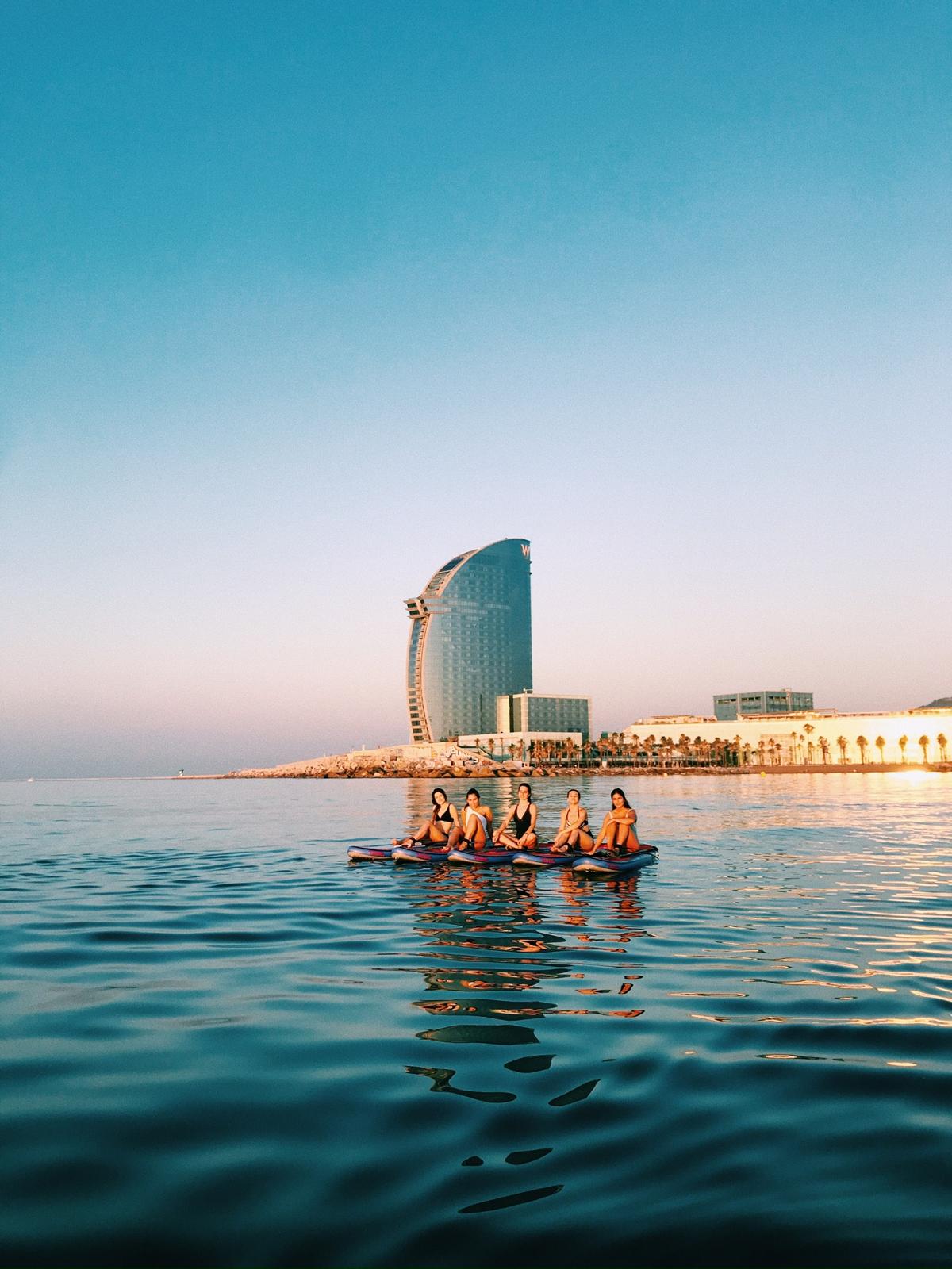 Surfing Paddle Barcelona